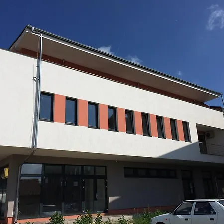 公寓 House Štúrovo